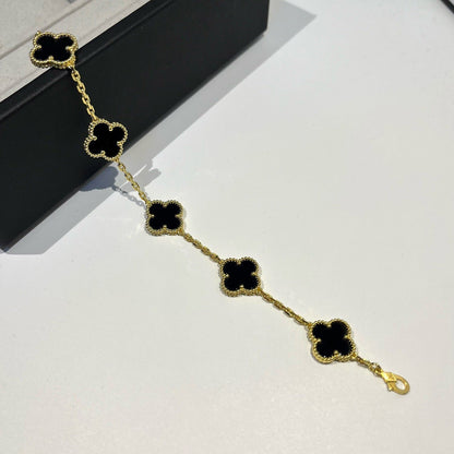 [Everoly JW]  CLOVER 5 MOTIF ONYXS BRACELET COLLECTION