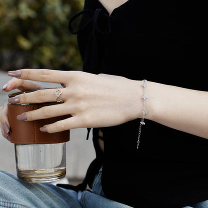 [Everoly JW]Vierblättriges Kleeblatt-Armband mit hohlem Schmetterling