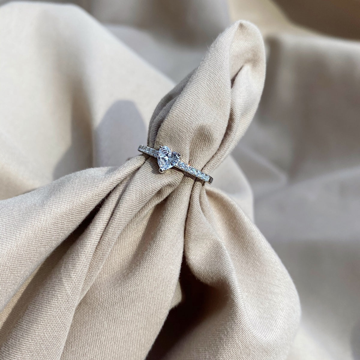 [Olivia JW]0.5 Carat CaratEternity Charming Heart Shape Lover Ring