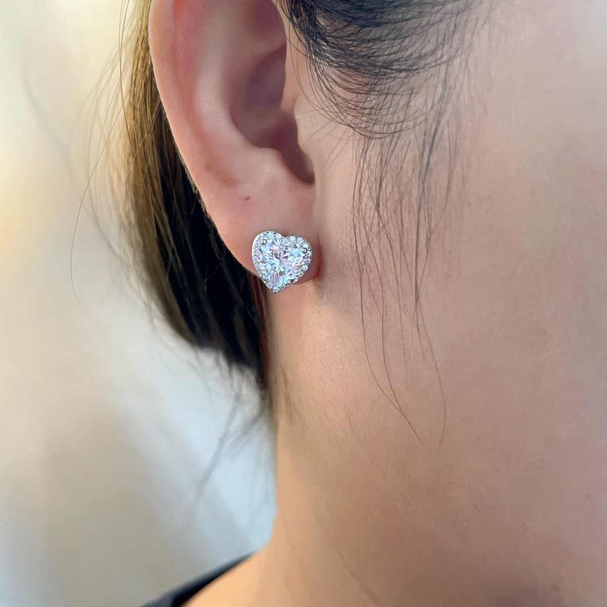 [Olivia JW]Sparkling Heart Shape Lover Earrings