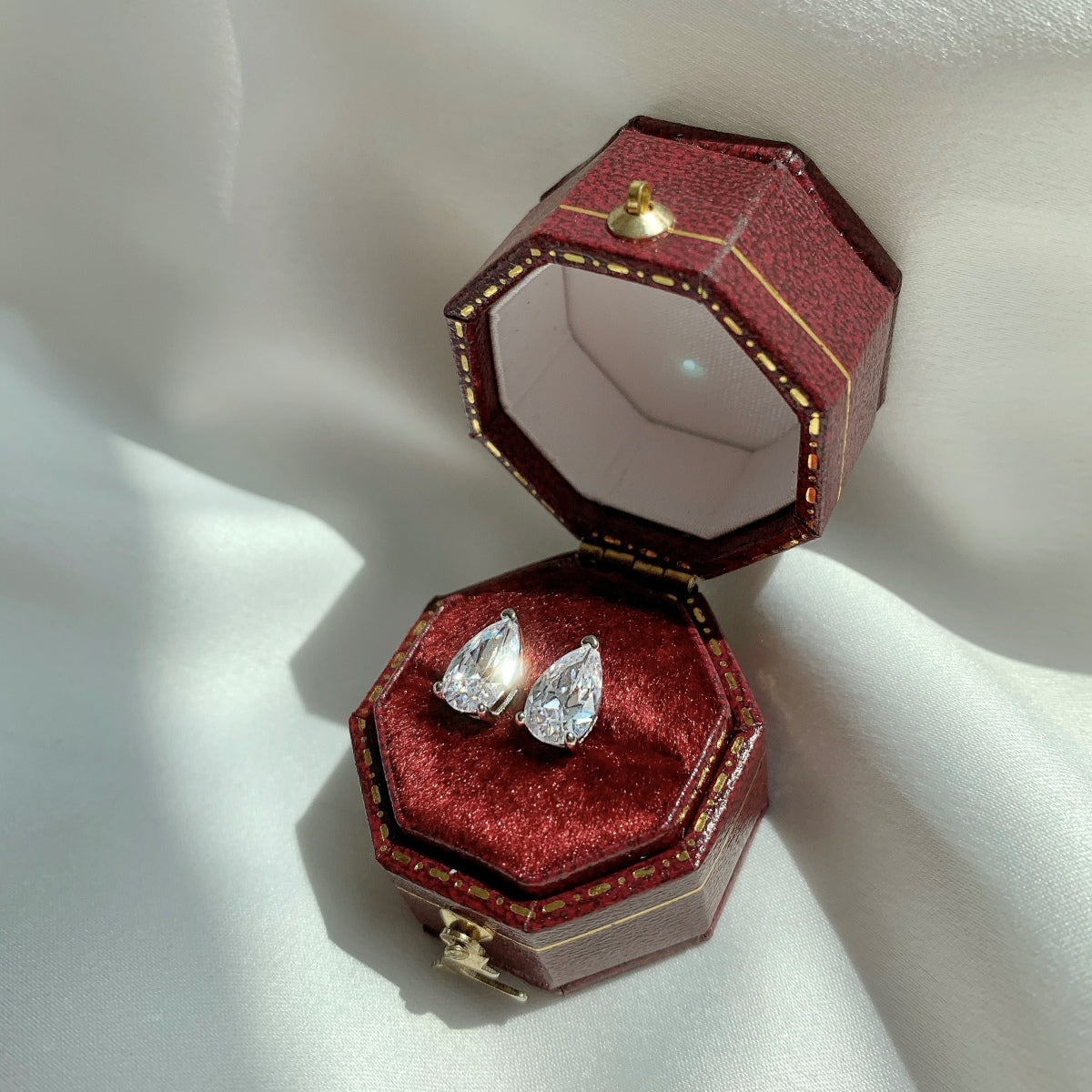 [Everoly JW] Verzierte Ohrringe in Wassertropfenform