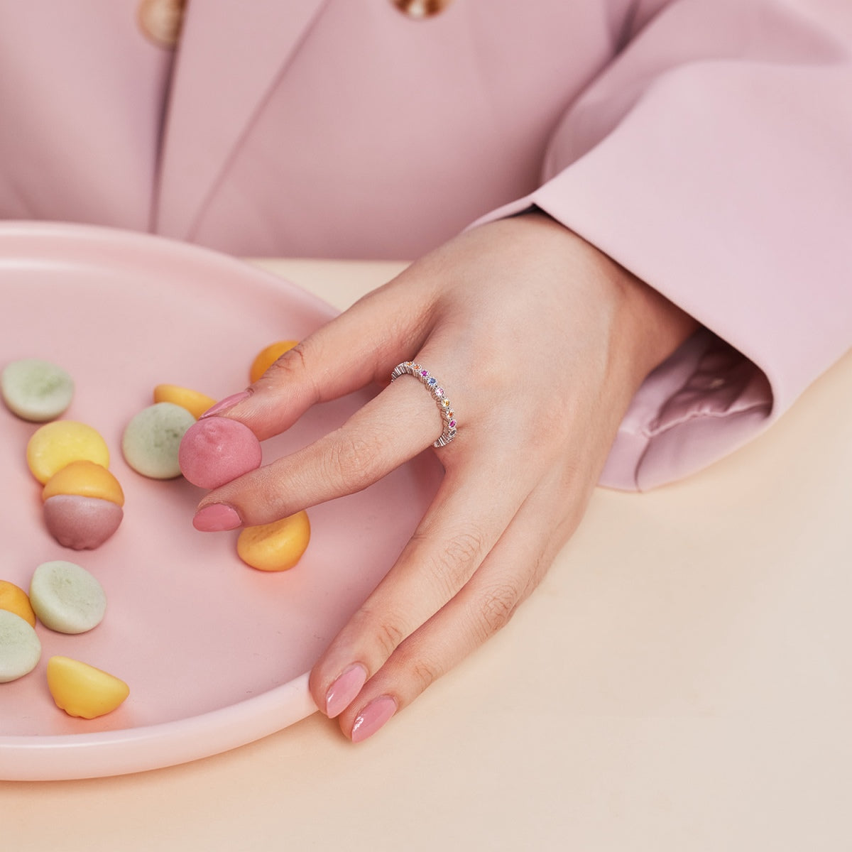[Olivia JW]Unique Scintillating Round Cut Daily Ring
