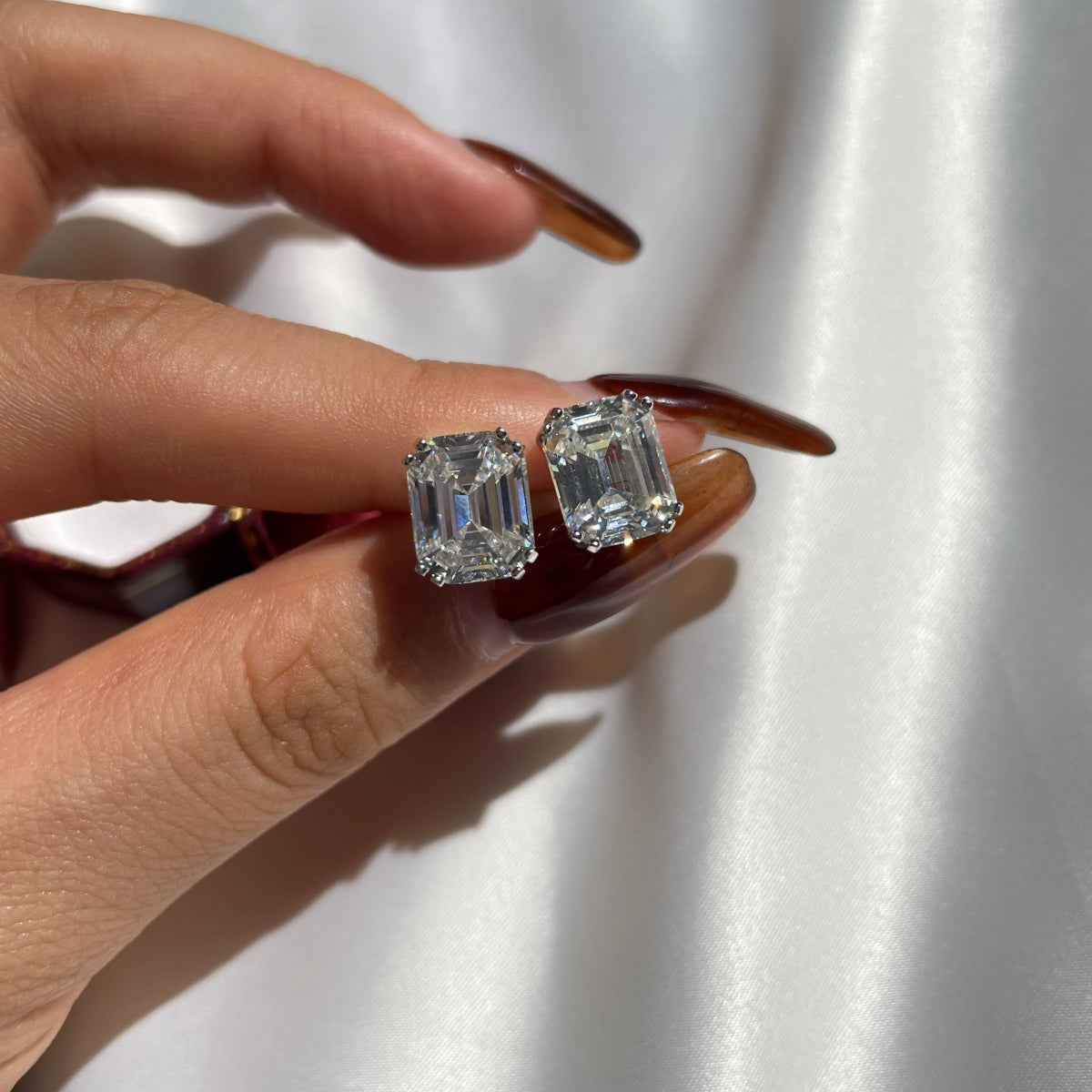 [Olivia JW]Dazzling Square Shape Earrings