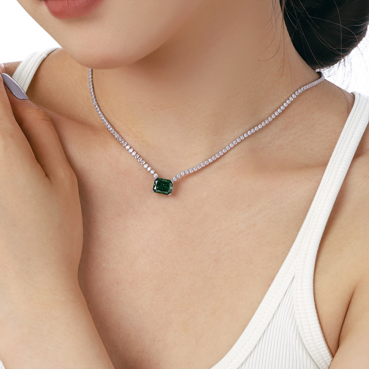 [Everoly JW]4.0 Carat Elegant Radiant Cut Necklace