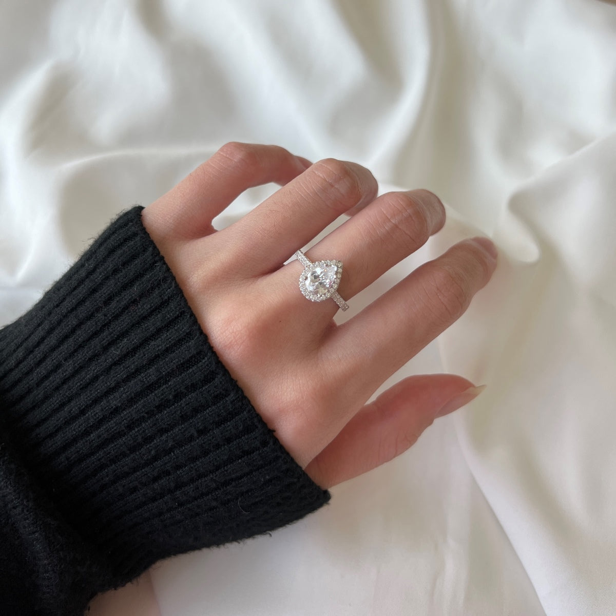 [Olivia JW]1.0 Carat Luxurious Resplendent Water Drop Shape Wedding Ring