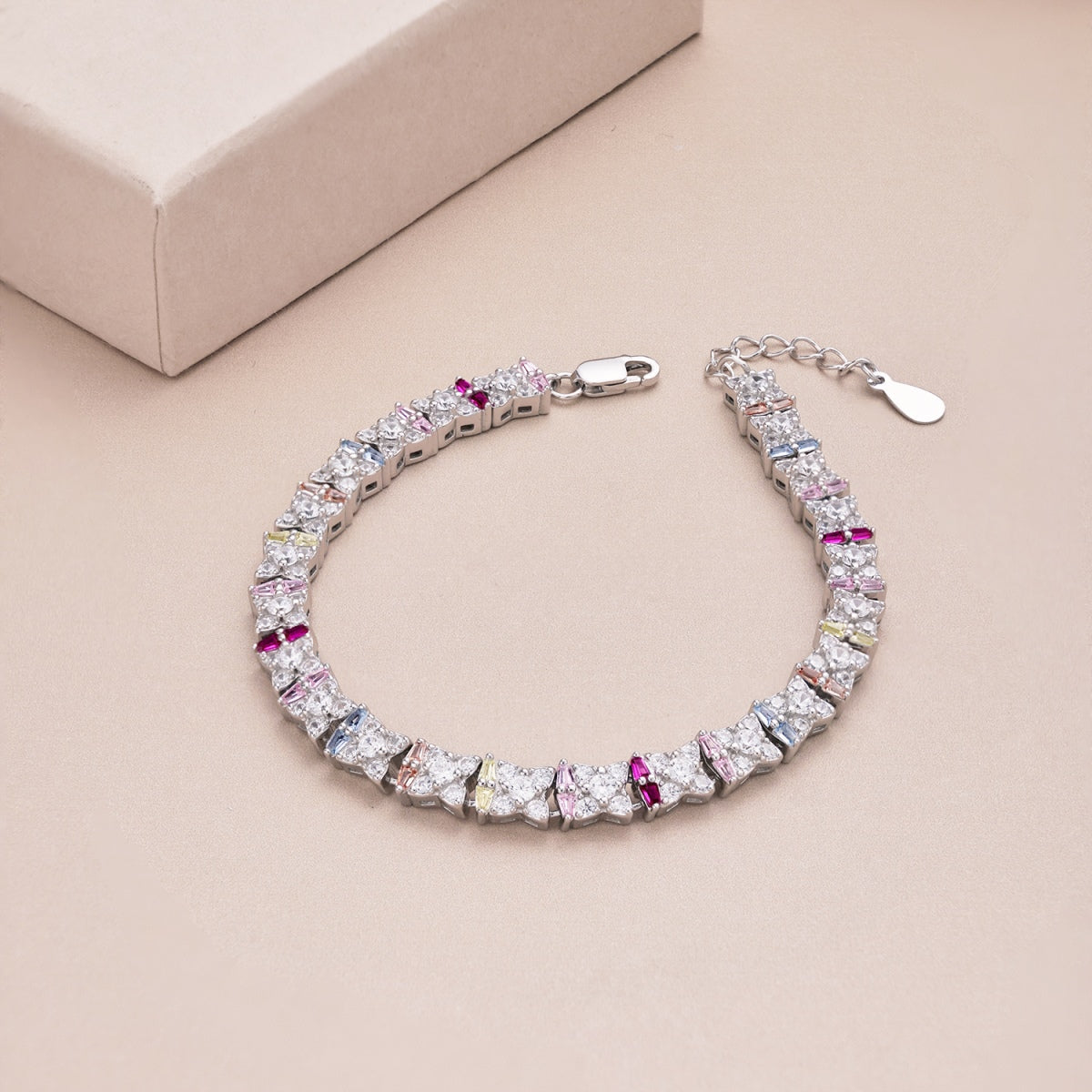 [Olivia JW]Unique Colorful Flower Shape Daily Bracelet