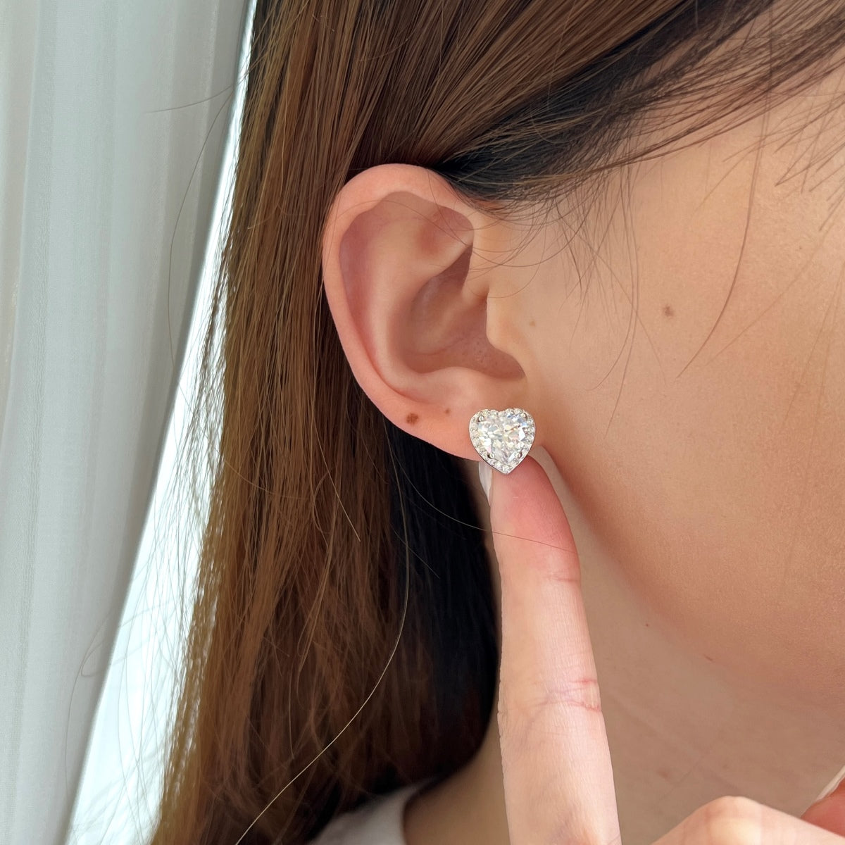 [Olivia JW]Sparkling Heart Shape Lover Earrings