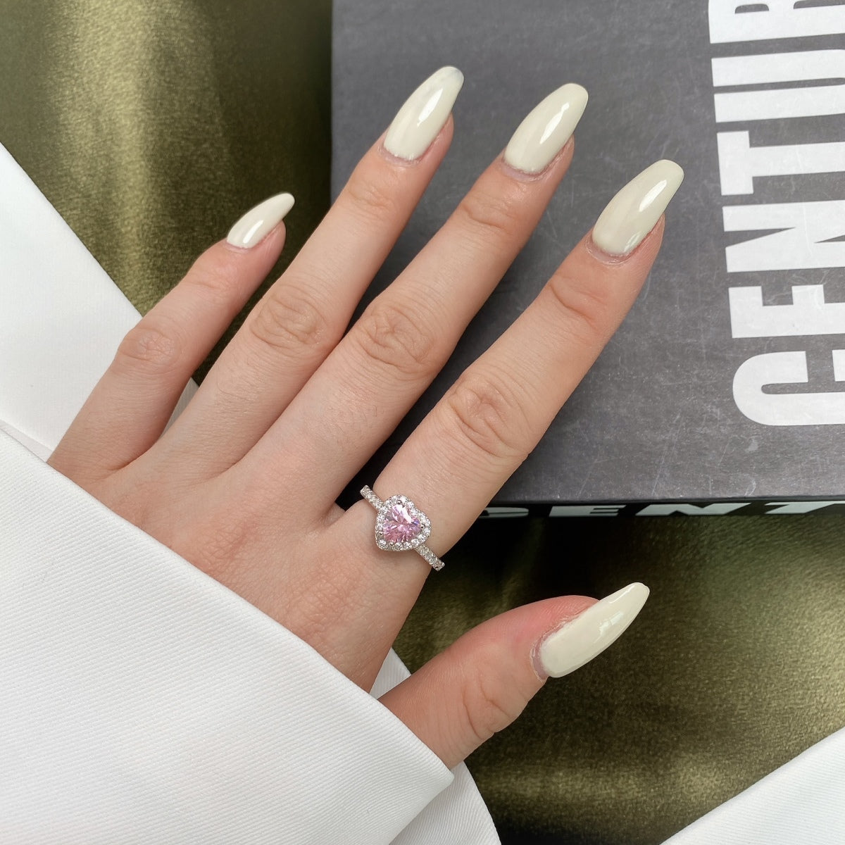 [Olivia JW]Eternity Splashy Romantic Heart Shape Lover Ring