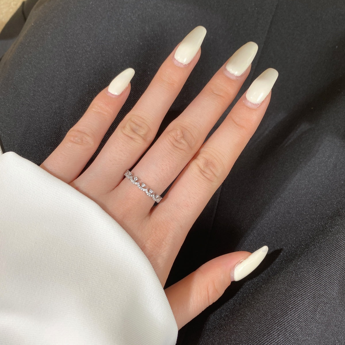[Olivia JW]Elegant Resplendent Round Shape Party Ring