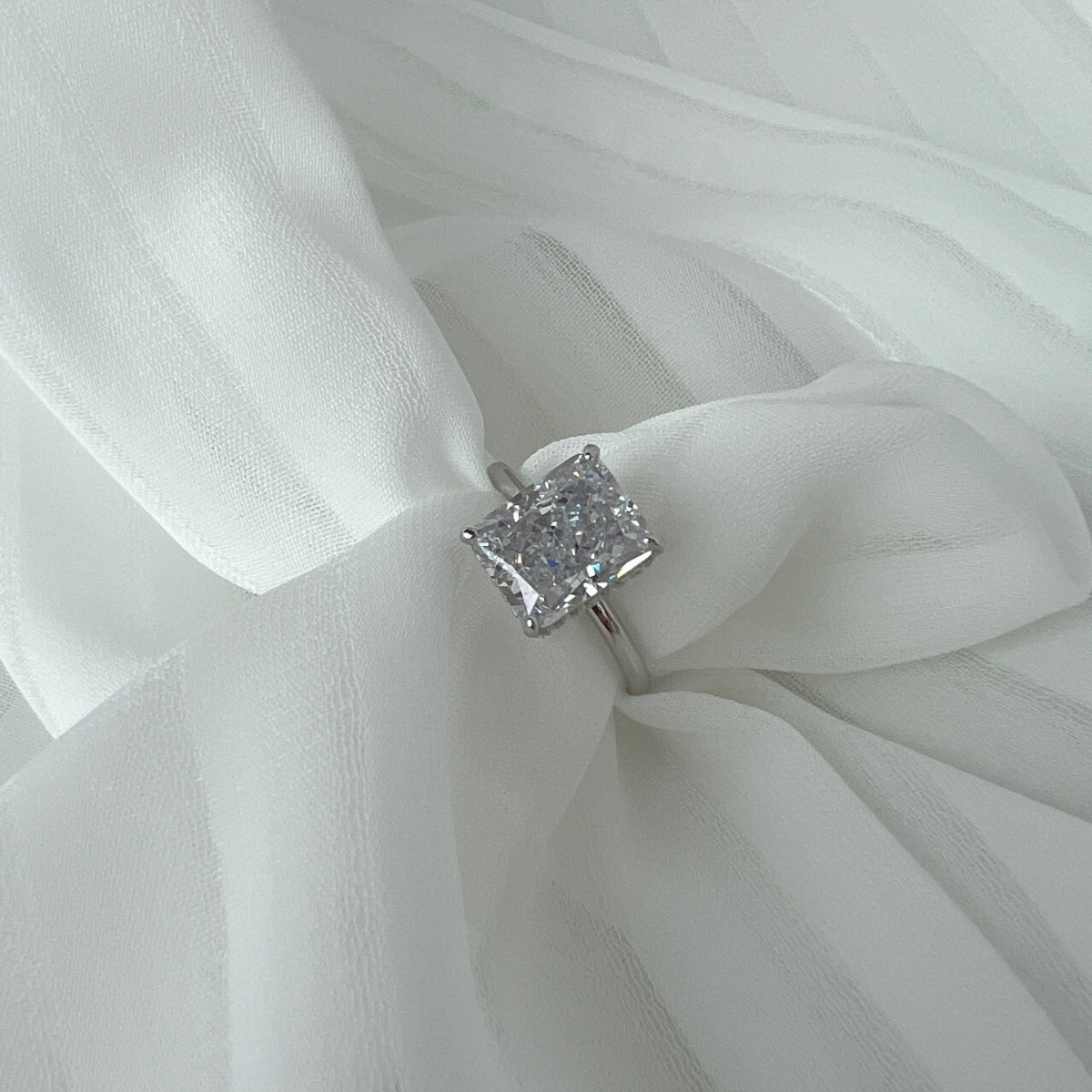 [Olivia JW]4.0 Carat Ornate Enchanting Radiand Cut Banquet Ring