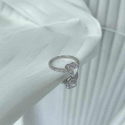 [Olivia JW]2.0 Carat Dazzling Lustrous Heart Cut Lover Ring