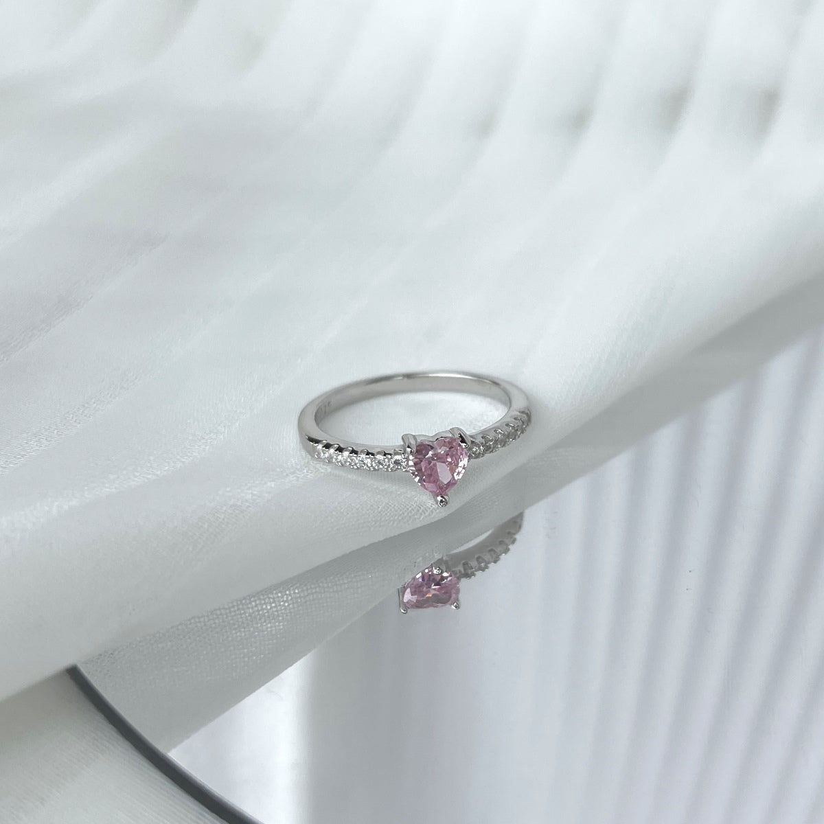 [Olivia JW]0.5 Carat CaratEternity Charming Heart Shape Lover Ring