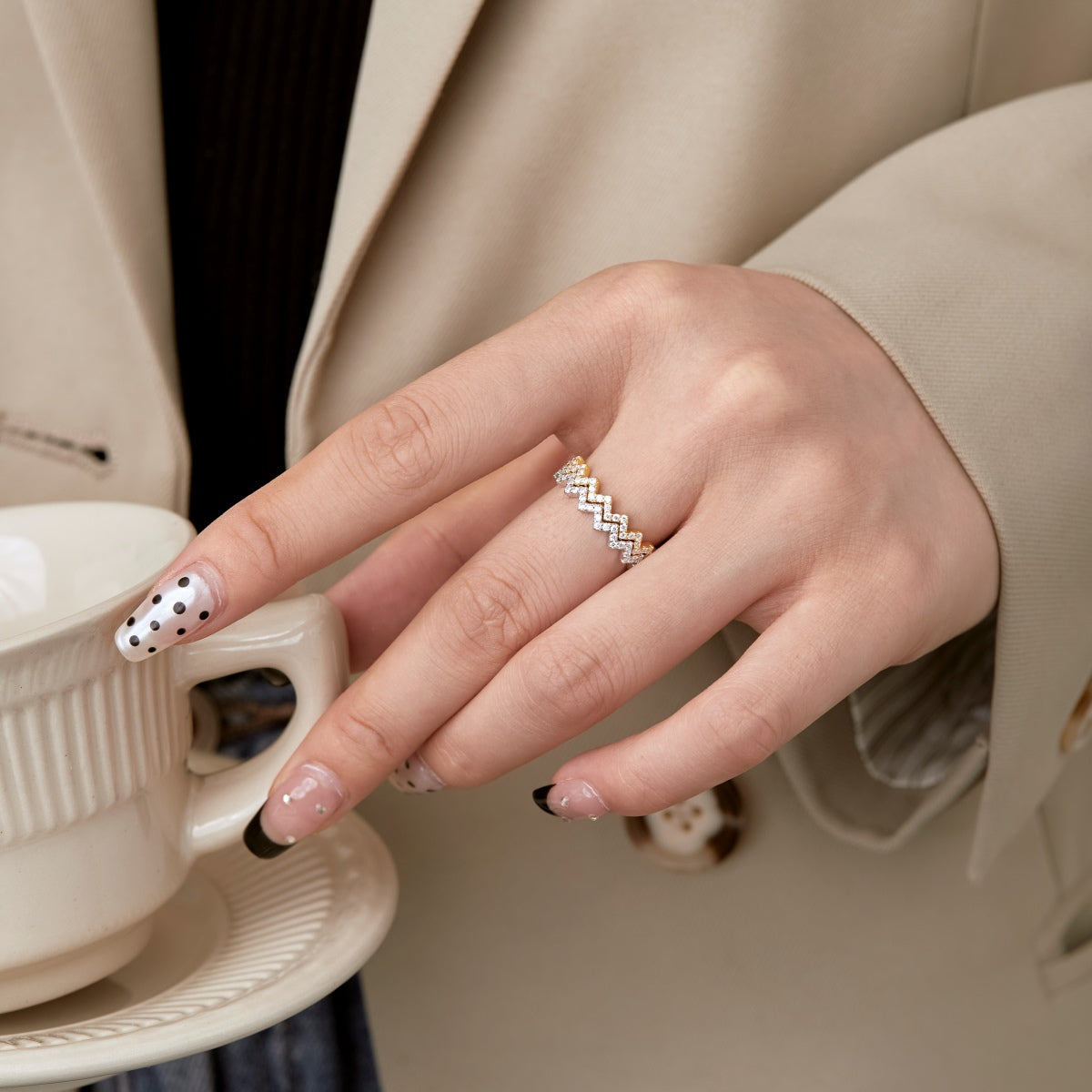 [Olivia JW]Delicate Enchanting Wave Shape Daily Ring