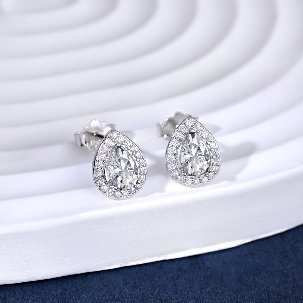 [Olivia JW]Luxurious Water Drop Shape Earrings