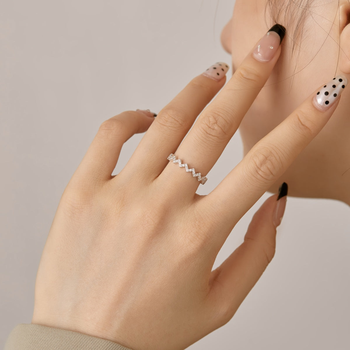 [Olivia JW]Delicate Enchanting Wave Shape Daily Ring