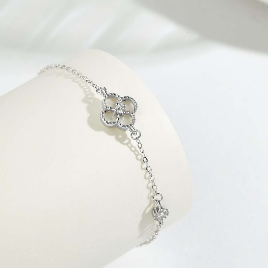 [Everoly JW]Zartes vierblättriges Kleeblatt-Armband