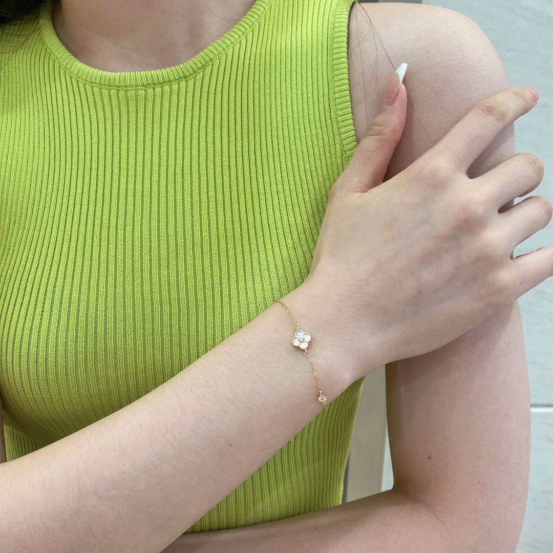 [Olivia JW]Delicate Four Leaf Clover Bracelet