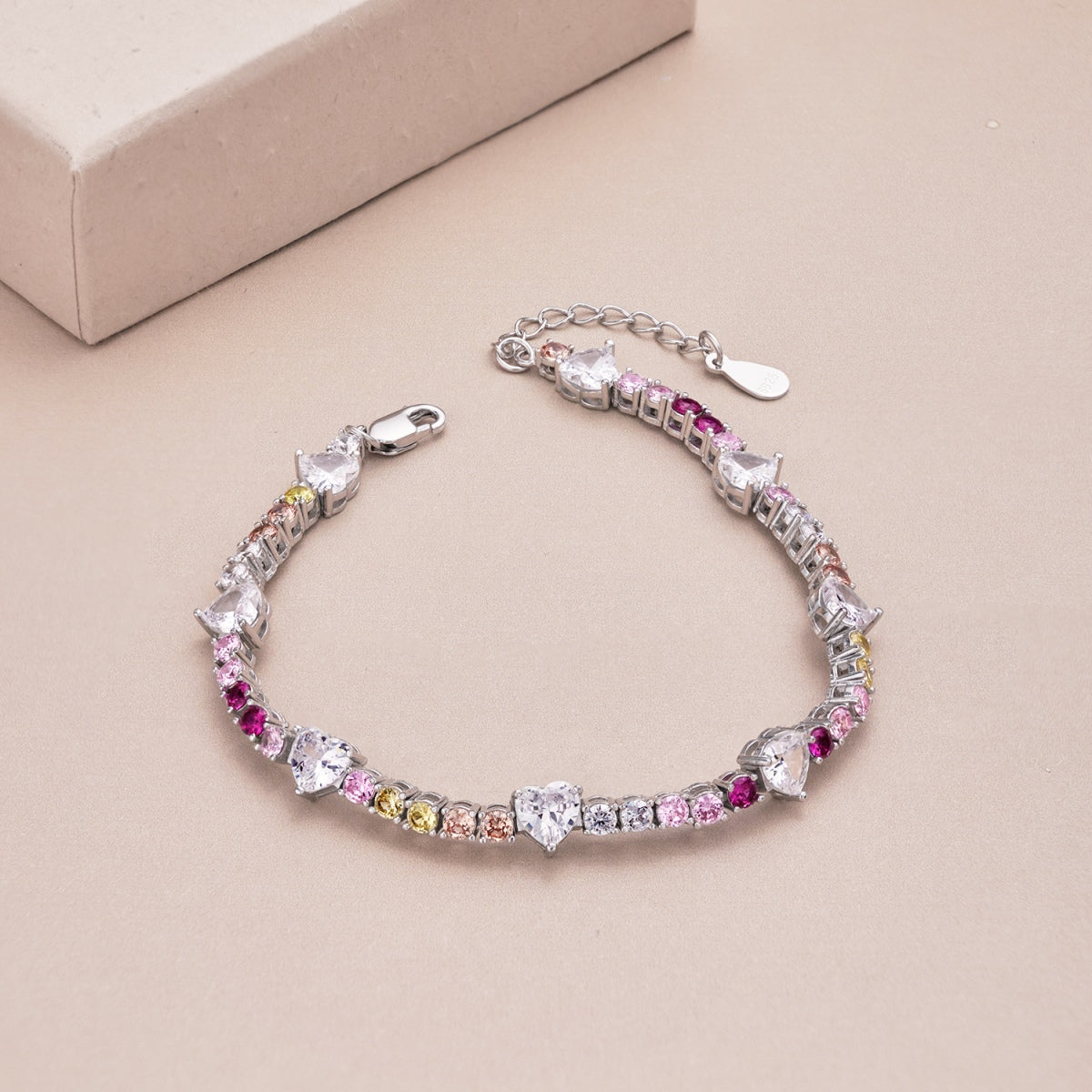 [Olivia JW]Romantic Heart Shape Round Cut Lover Bracelet