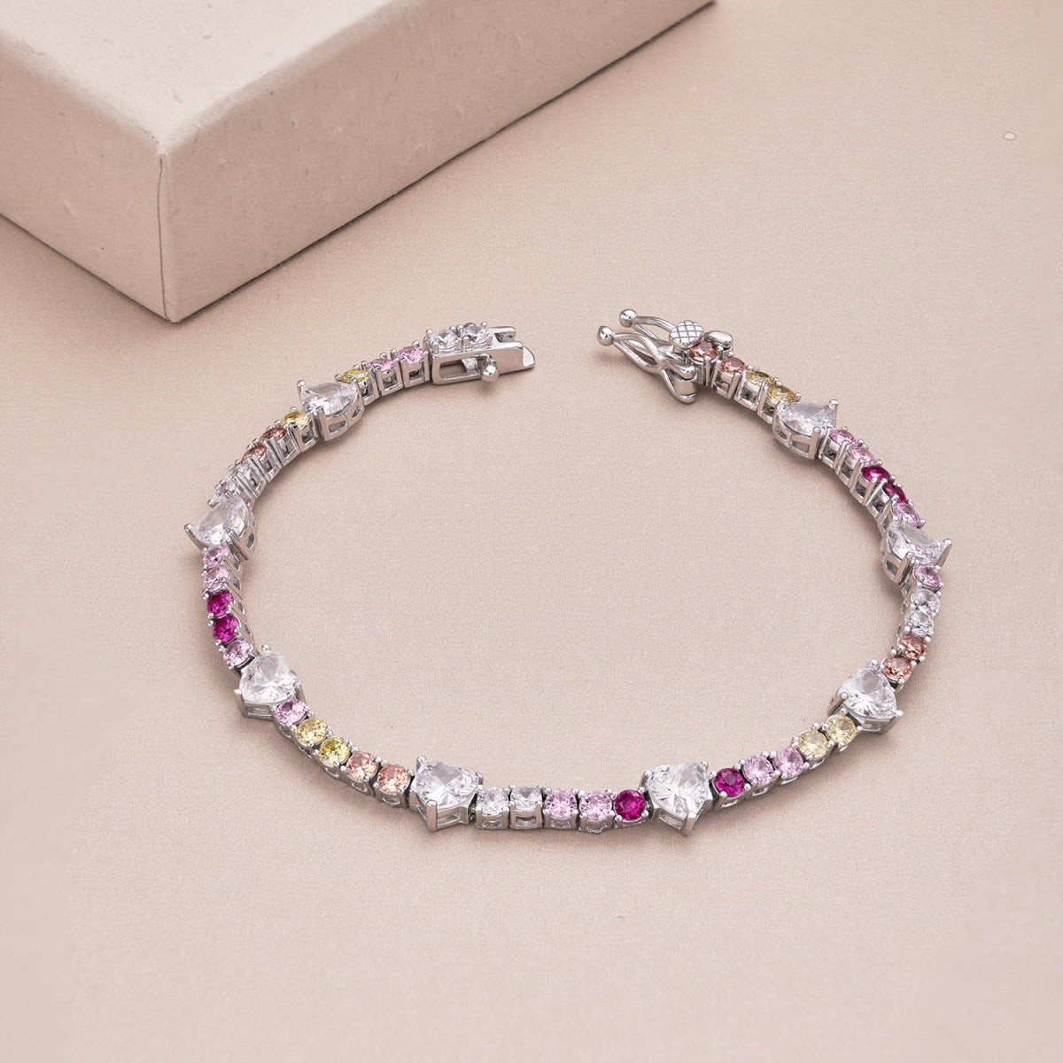 [Olivia JW]Romantic Heart Shape Round Cut Lover Bracelet