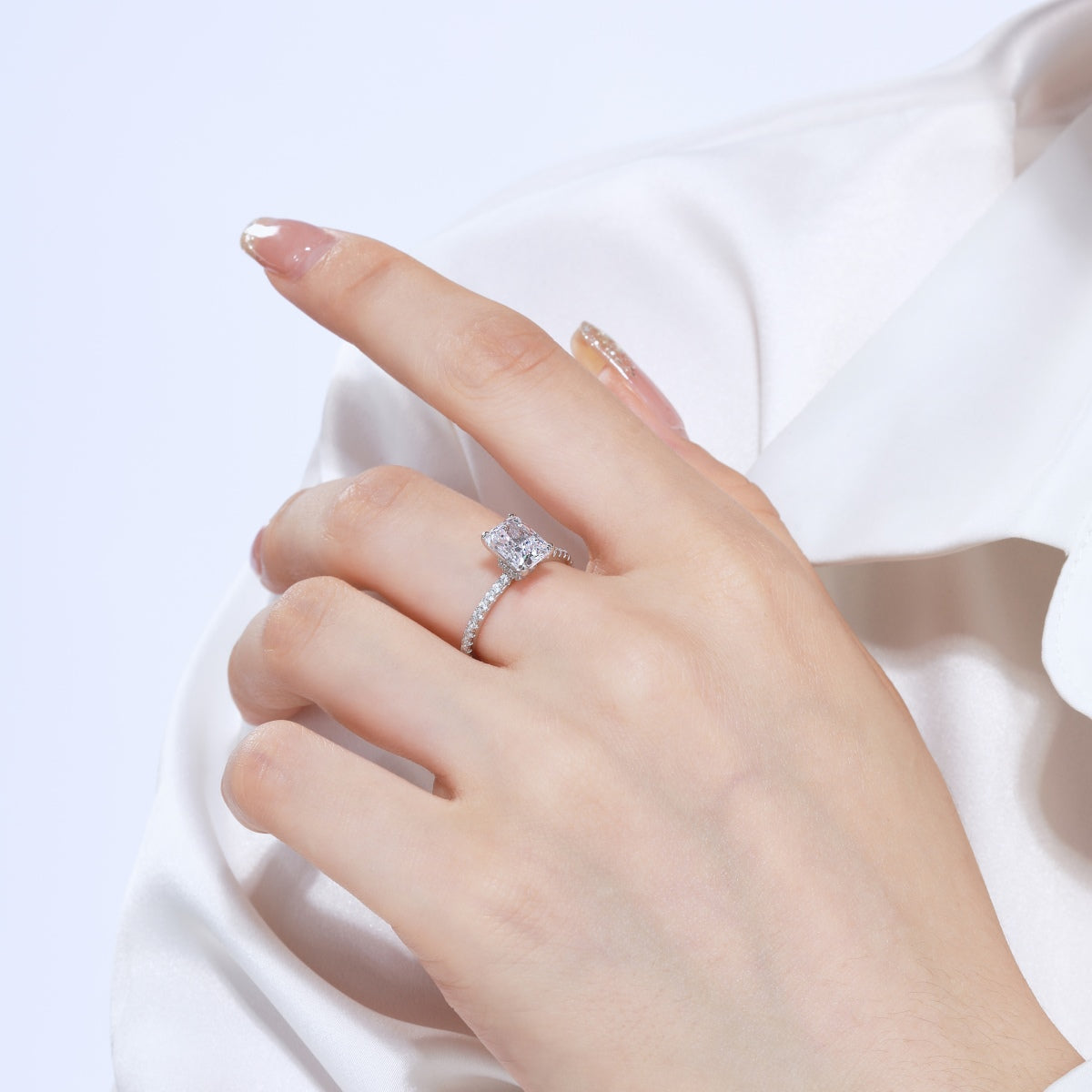 [Olivia JW]2.0 Carat Dazzling Sparkling Radiant Cut Party Ring