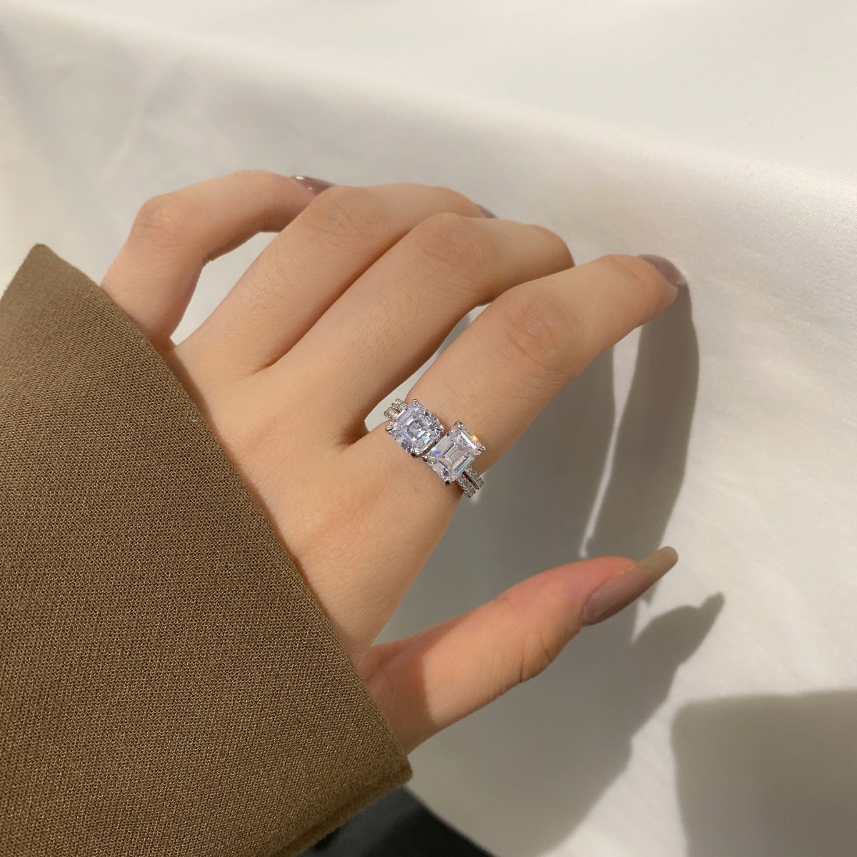 [Olivia JW]2.0 Carat Scintillating Ornate Radiant Cut Party Ring