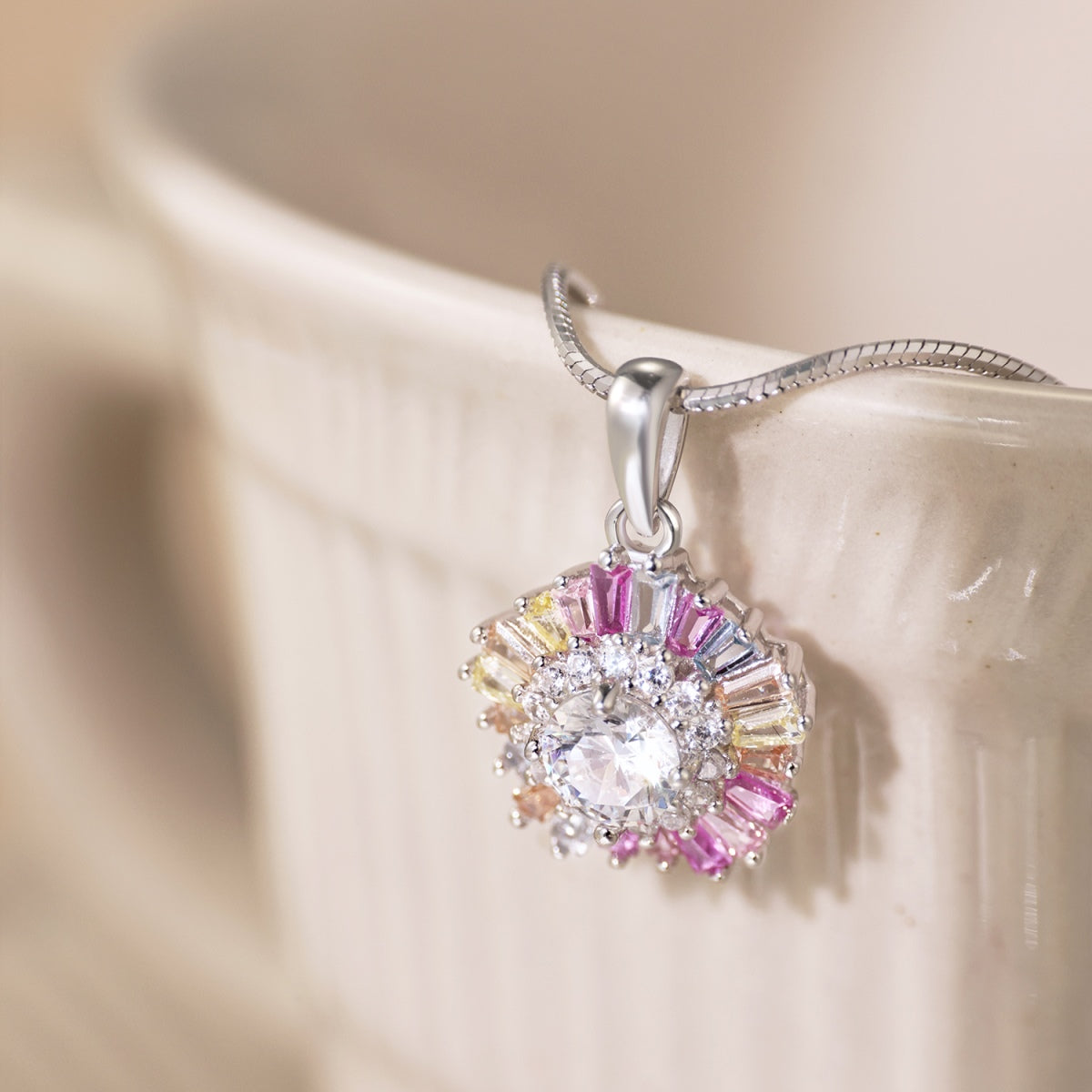 [Olivia JW]Charming Flower Colorful Necklace