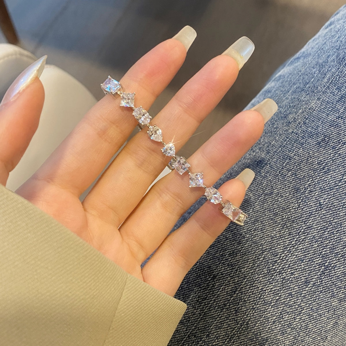 [Everoly JW]Unique Exquisite Multi Cut Daily Bracelet