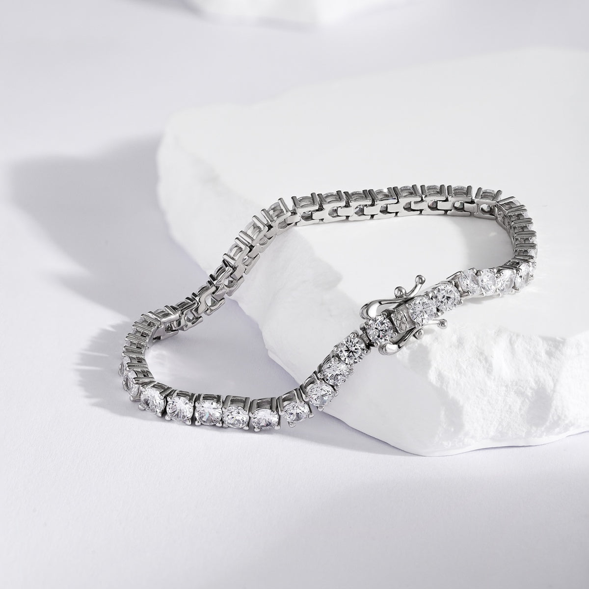 [Olivia JW]Luxurious Ornate Round Cut Tennis Bracelet