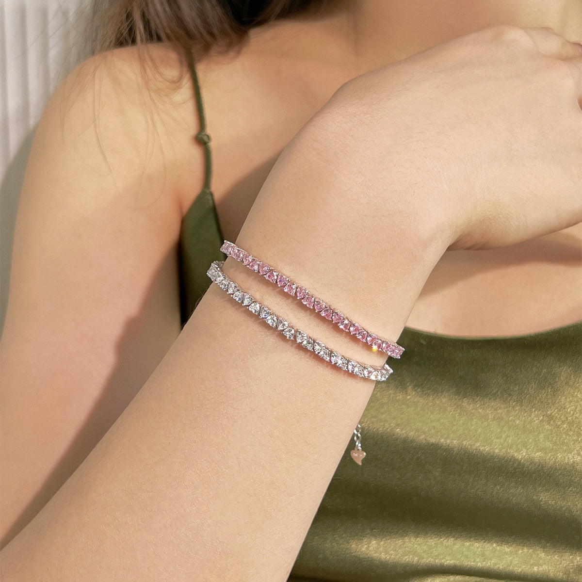 [Olivia JW]Dazzling Romantic Heart Shape Lover Bracelet