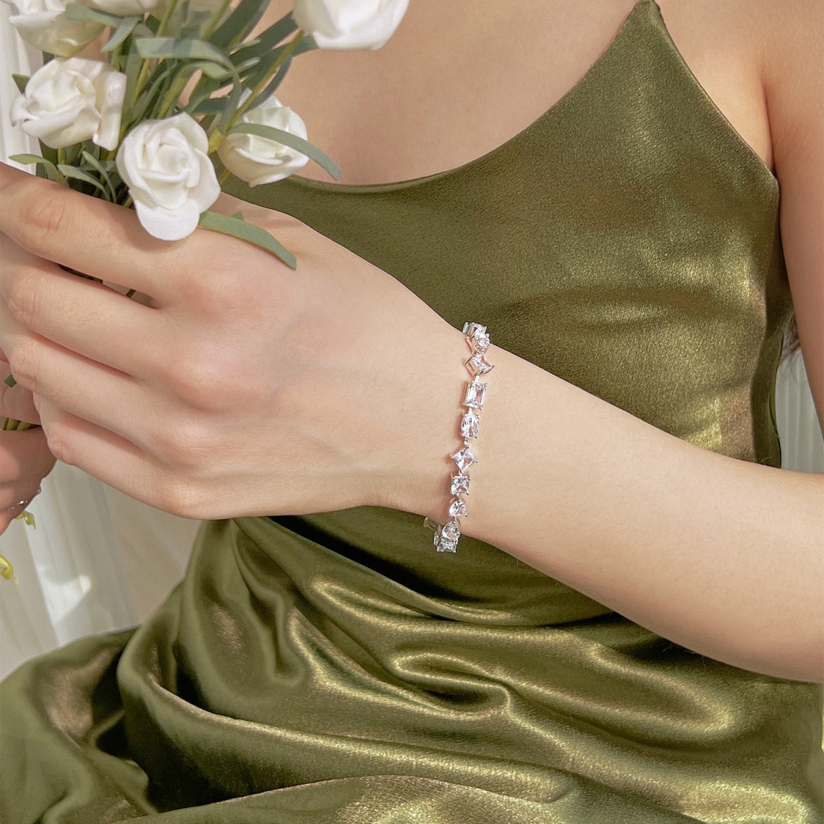 [Everoly JW]Unique Exquisite Multi Cut Daily Bracelet