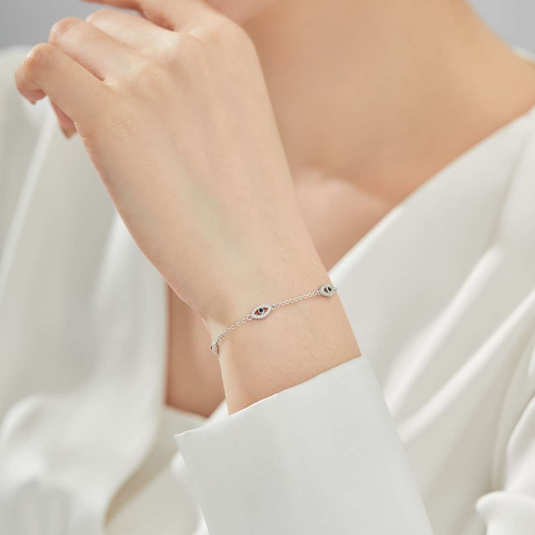 [Olivia JW]Evil Eye Shape Pendent Necklace