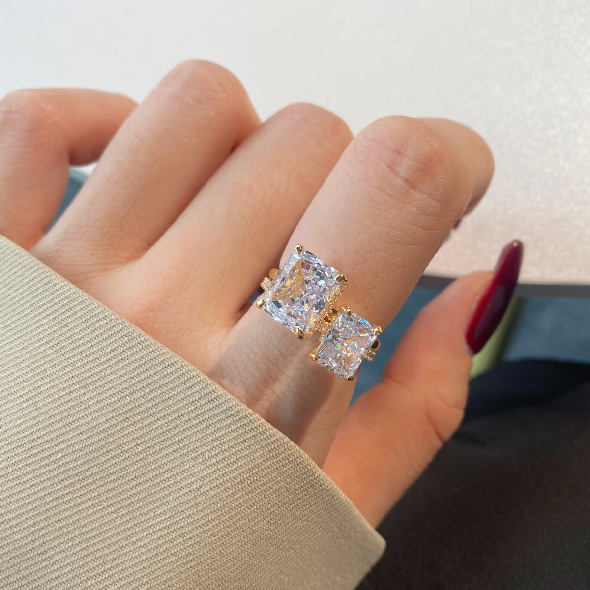 [Everoly JW]4,0 Karat verzierter bezaubernder Bankettring im Radiandschliff