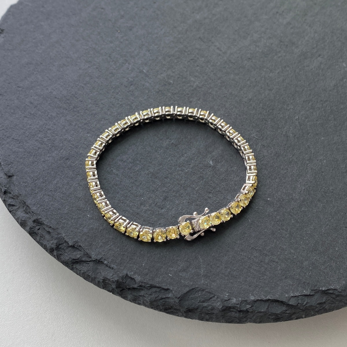 [Olivia JW]Ornate Dazzling Round Cut Tennis Bracelet