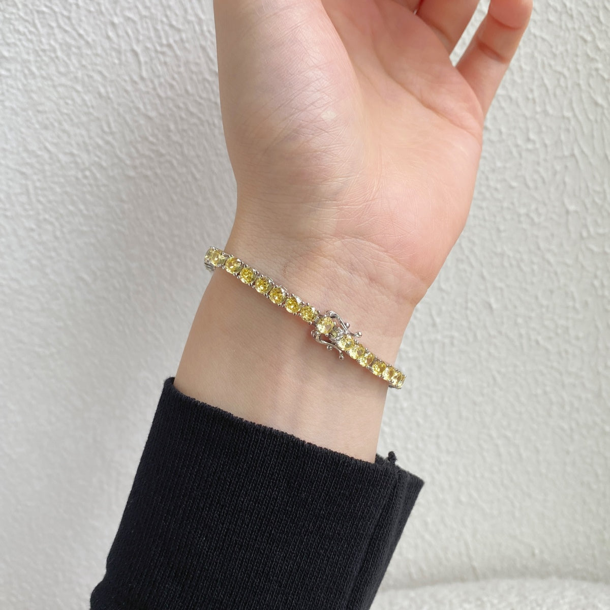 [Olivia JW]Ornate Dazzling Round Cut Tennis Bracelet