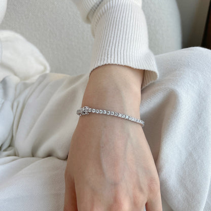 [Olivia JW]Dainty Charming Round Cut Tennis Bracelet