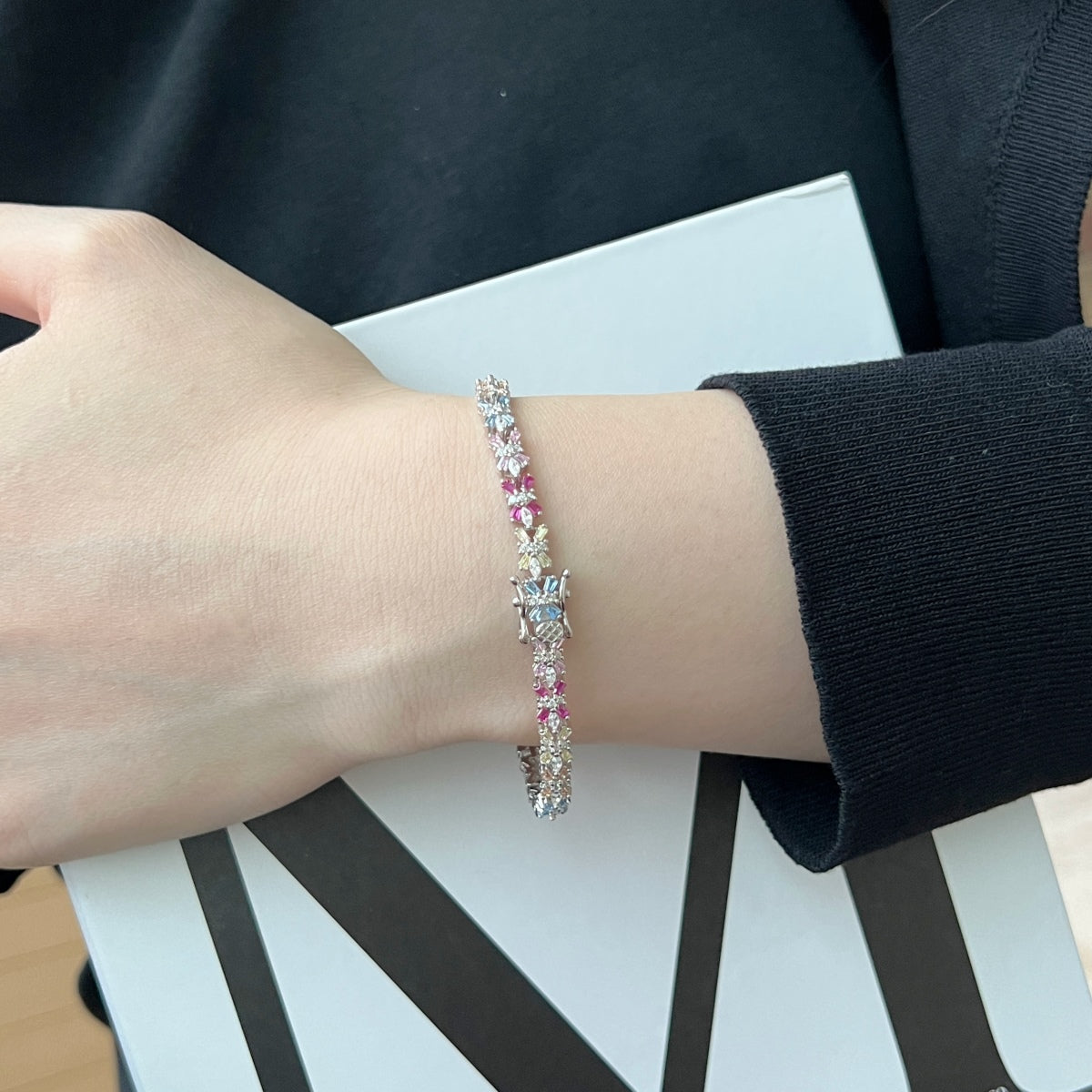[Everoly JW] Strahlend buntes Party-Armband im Smaragdschliff