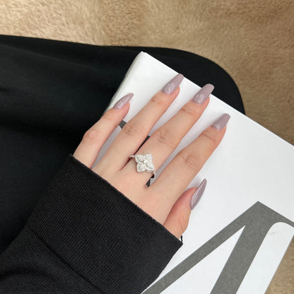 [Olivia JW]Luxurious Colorful Flower Shape Banquet Ring
