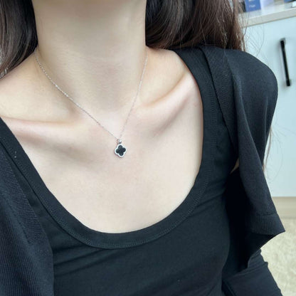 [Olivia JW]Dainty Flower Shape Necklace