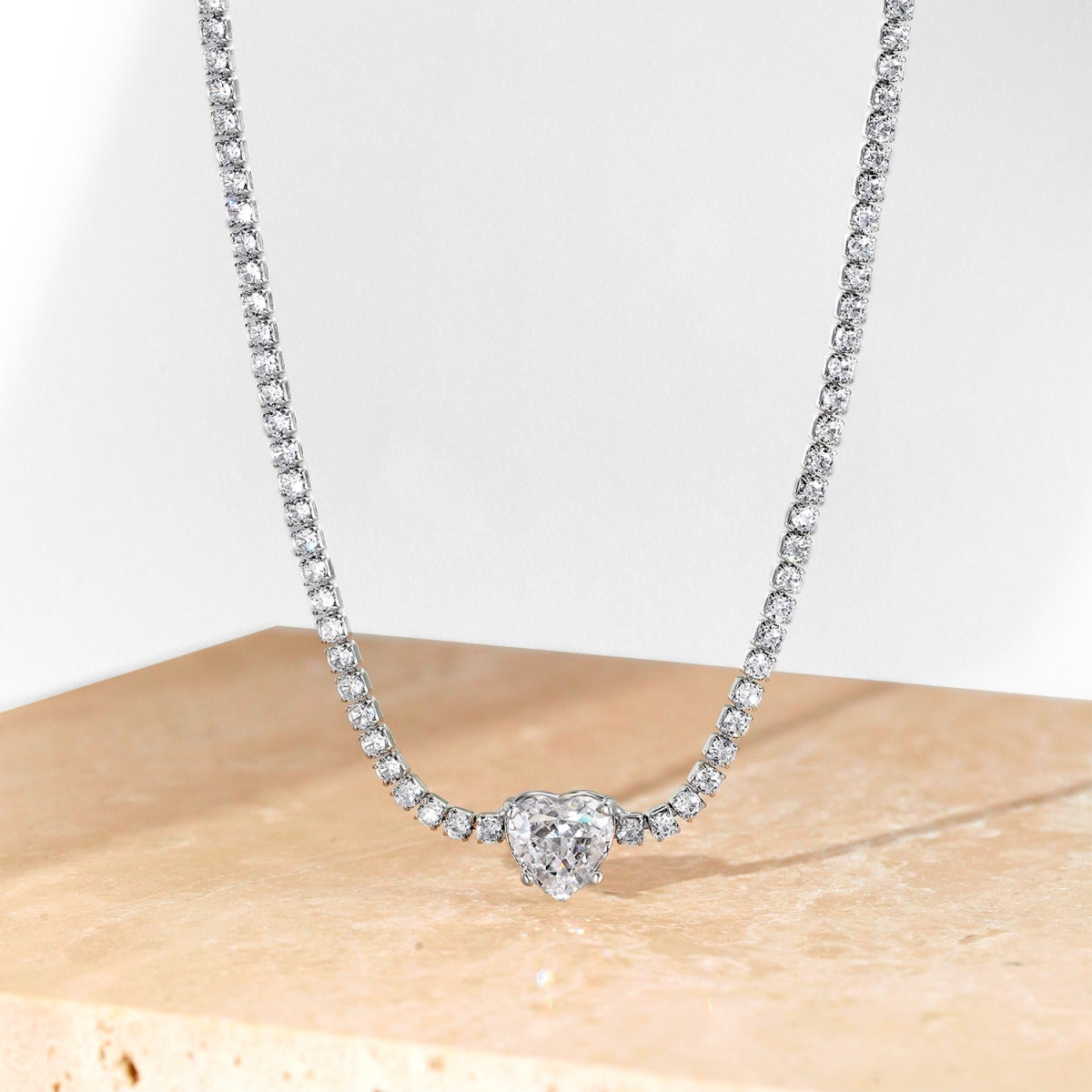 [Olivia JW]2.0 Carat Sparkling Tennis Heart Cut Necklace