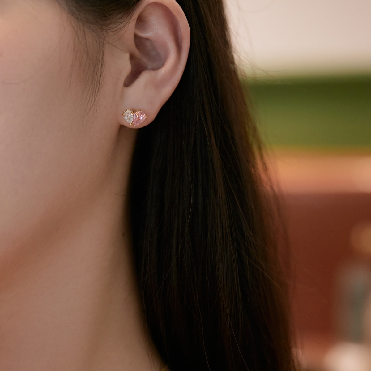 [Olivia JW]Dazzling Elegant Heart Cut Lover Earrings