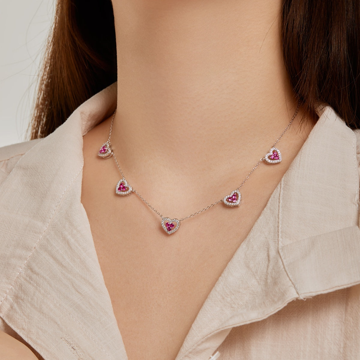 [Olivia JW]Sparkling Five Heart Necklace