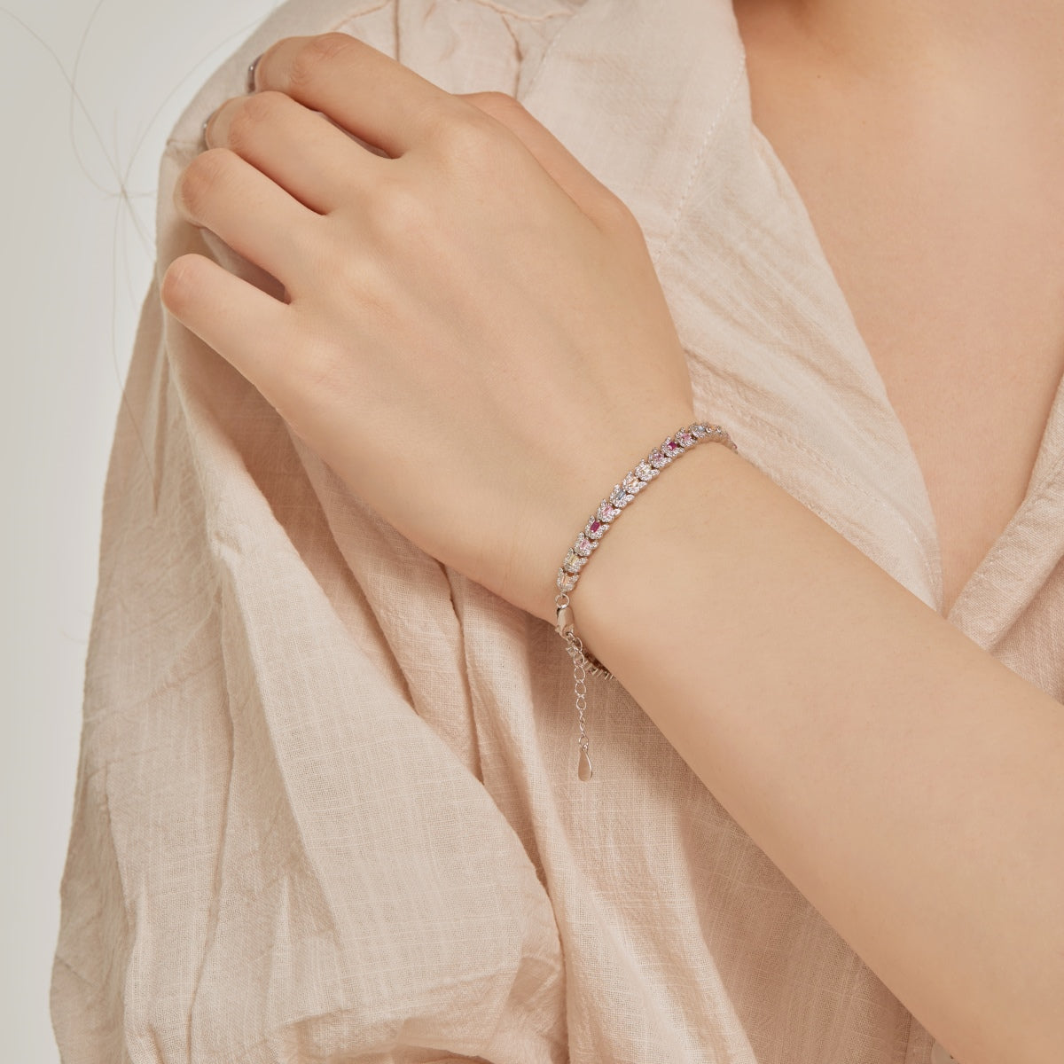 [Olivia JW]Delicate Colorful Multi Cut Daily Bracelet