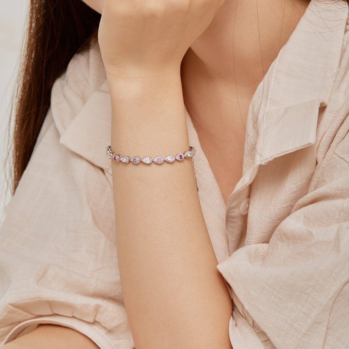 [Olivia JW]0.25 Carat Radiant Water Drop Shape Daily Bracelet