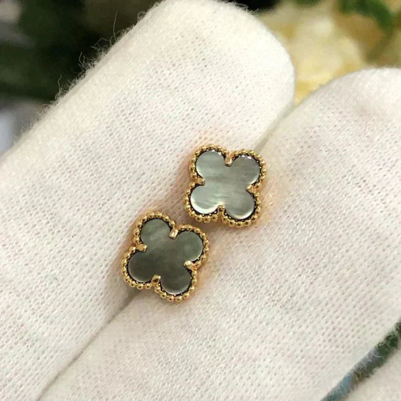 [Olivia JW]CLOVER MINI 9.5MM GRAY MOP EARRINGS