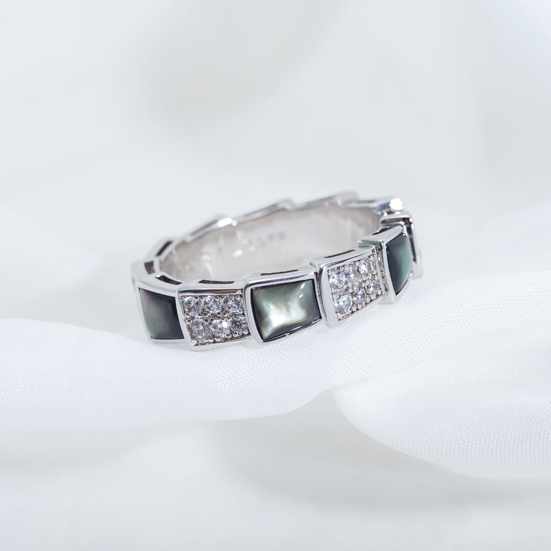 [OLIVIA]SERPENTI RING SILVER DIAMOND BLACK MOP 4MM