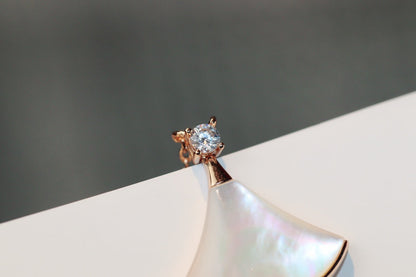 [OLIVIA]DREAM NECKLACE WHITE MOP PINK GOLD 1 DIAMOND
