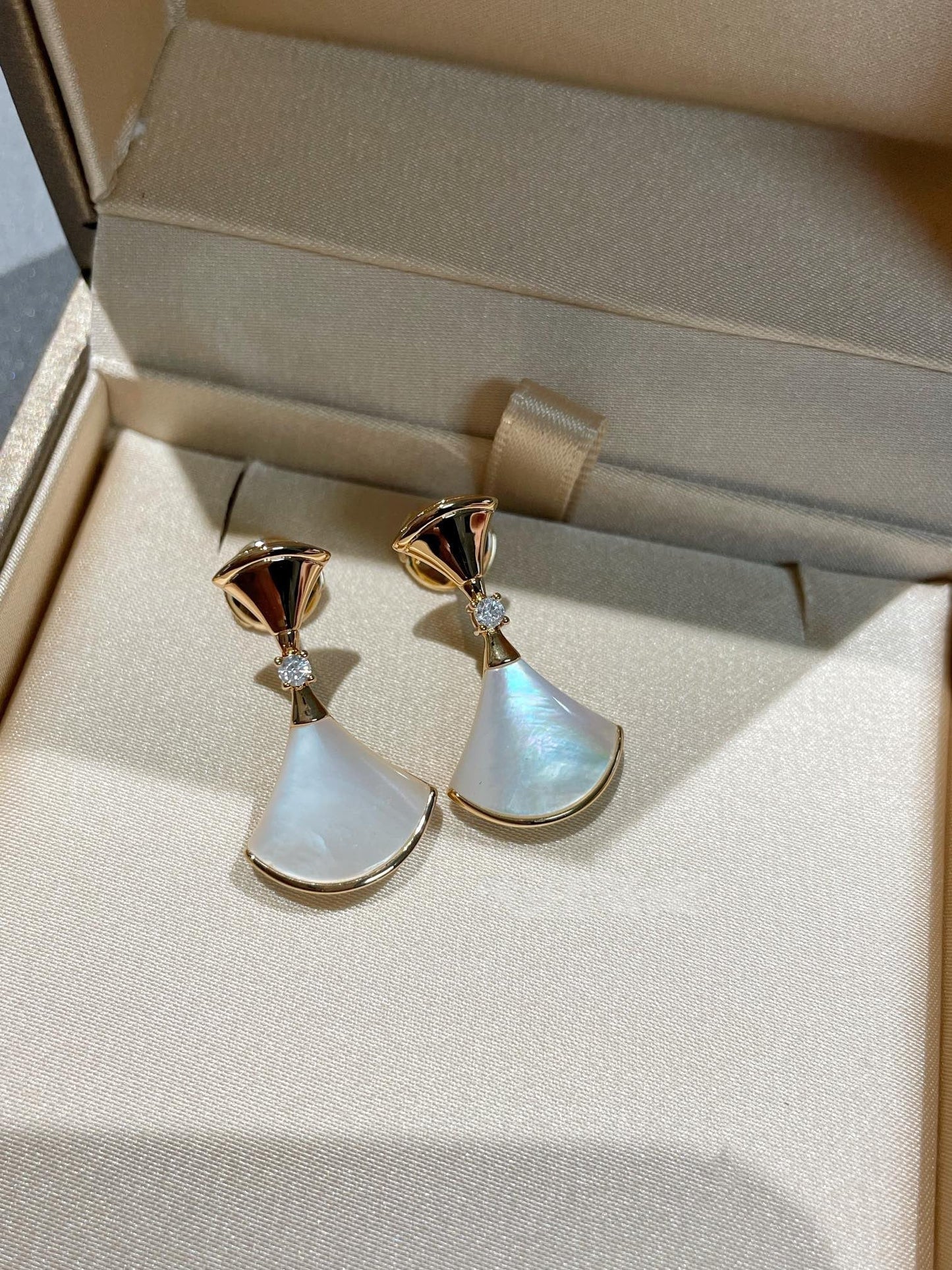 [OLIVIA]DREAM MOP 1 DIAMOND EARRINGS