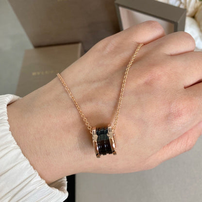 [OLIVIA]ZERO 1 BLACK CERAMIC PINK GOLD NECKLACE