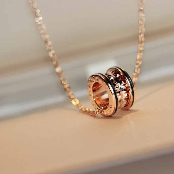 [OLIVIA]ZERO 1 ROCK PEDANT PINK GOLD BLACK NECKLACE