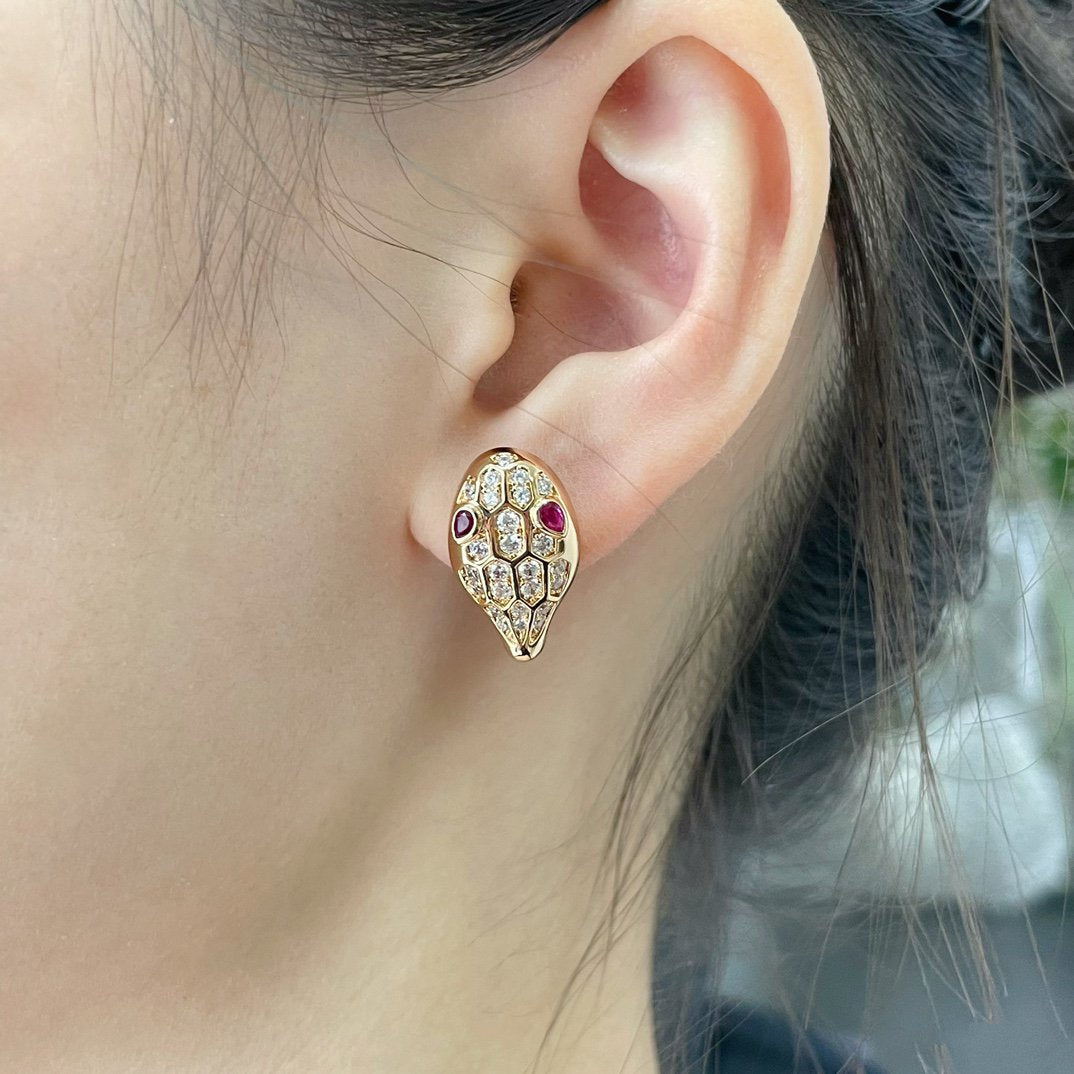 [OLIVIA]SERPENT DIAMOND STUD EARRINGS